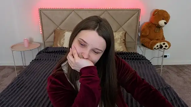 MagicPeachh  online show from 04.22.26