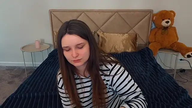 Snapshot of MagicPeachh_ chatting on 05.01.26 MagicPeachh online show from 05.01.26