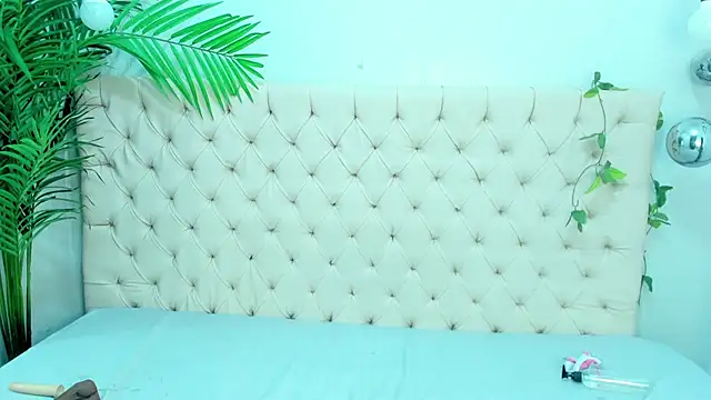 Victoria Coleman online show from 03.10.25