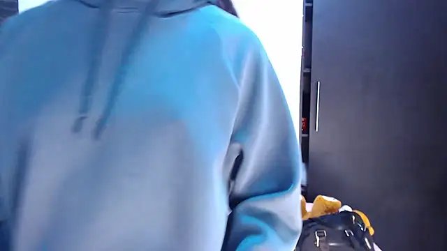 Victoria Coleman online show from 09.19.25