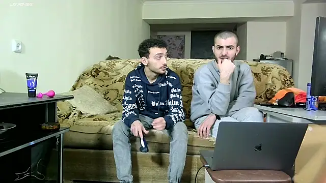 Snapshot of Barney_Tedd chatting on 12.30.24 Barney Tedd online show from 12.30.24