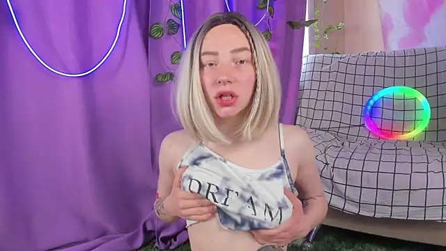 Lexy Lovy online show from 09.10.25