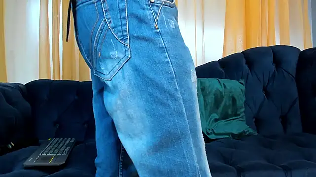 Snapshot of Ethan_Fox11 chatting on 03.01.25 Ethan Fox11 online show from 03.01.25