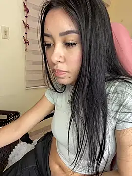 Starliee   online show from 03.18.25