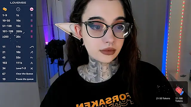 Dixi Pixi  online show from 10.16.25