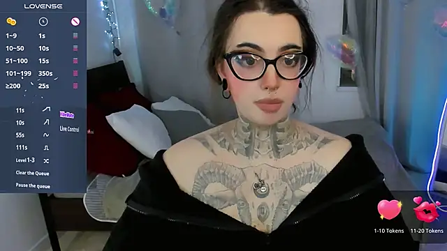 Snapshot of Dixi_Pixi_ chatting on 02.22.26 Dixi Pixi online show from 02.22.26