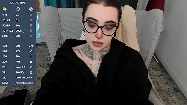 Snapshot of Dixi_Pixi_ chatting on 07.05.26 Dixi Pixi online show from 07.05.26