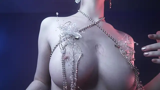 ginger hugs online show from 03.07.25