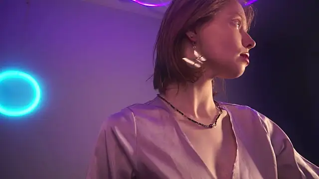 ginger hugs online show from 09.13.25