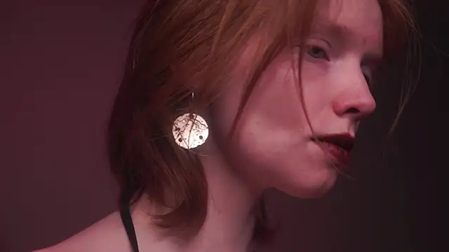 ginger hugs online show from 09.25.25