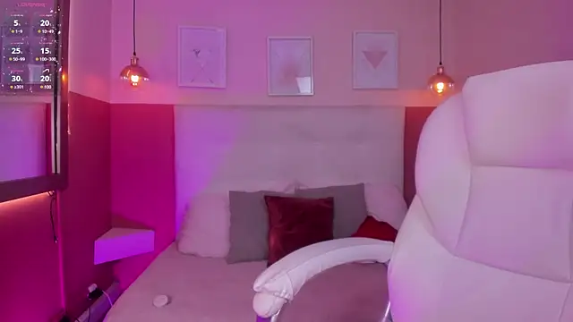 Chloe fischer  online show from 01.12.25