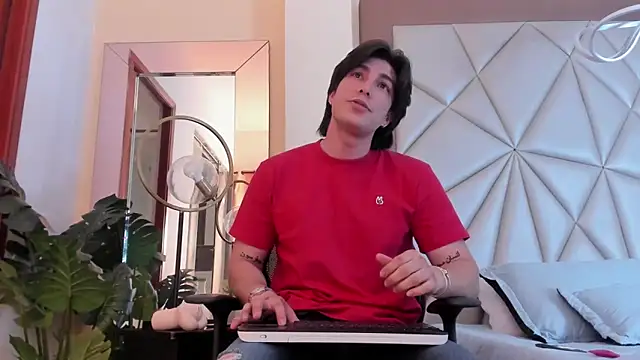 Karimferrer online show from 01.15.25