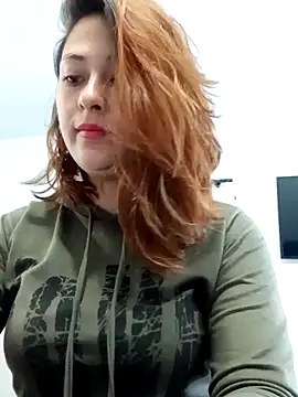 LisbethMoore  online show from 01.20.25