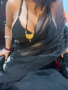 Snapshot of Spicy_sari_girl chatting on 03.17.25 Spicy sari girl online show from 03.17.25