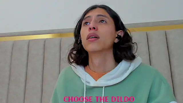 FreyaMoller online show from 11.11.25