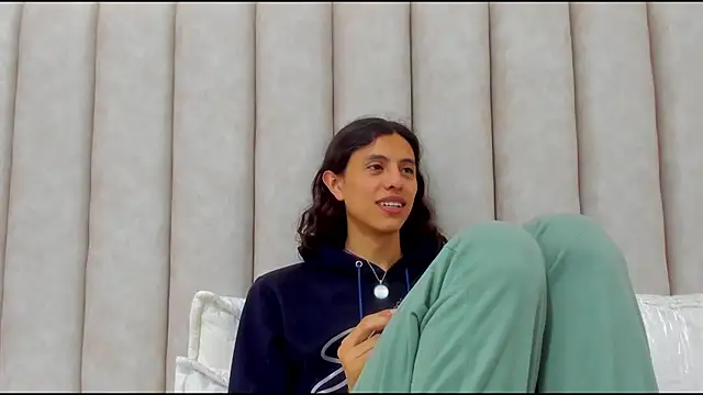 FreyaMoller online show from 11.29.25