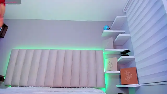 Sally  Walker online show from 10.09.25