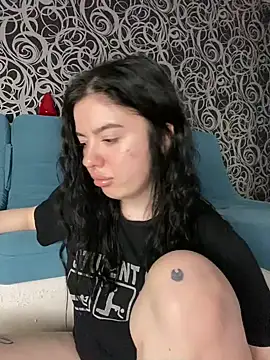 Kimi Ass online show from 12.25.24