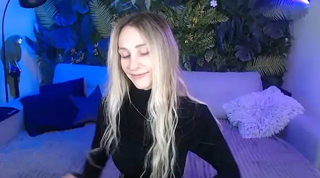 Horny Blond online show from 12.03.24