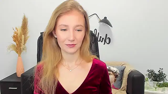 Snapshot of LolaWilsons chatting on 01.23.25 LolaWilsons online show from 01.23.25