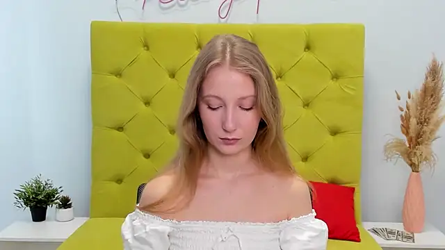 LolaWilsons online show from 03.24.26