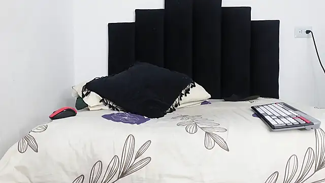 MarcoAlexLatino online show from 02.16.25