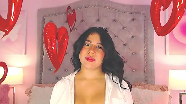Snapshot of AshleyFerrer chatting on 02.22.25 AshleyFerrer online show from 02.22.25