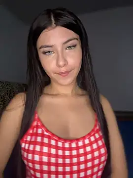 Snapshot of hurrem_18 chatting on 03.27.26 hurrem 18 online show from 03.27.26