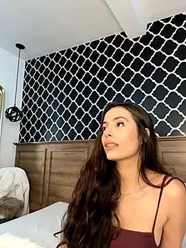 Snapshot of Amber_Rush_ chatting on 10.28.25 Amber Rush  online show from 10.28.25