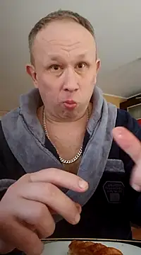 Snapshot of dikas45xxx chatting on 03.11.25 dikas45xxx online show from 03.11.25