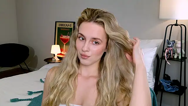 RozzitaBedberry online show from 10.08.25