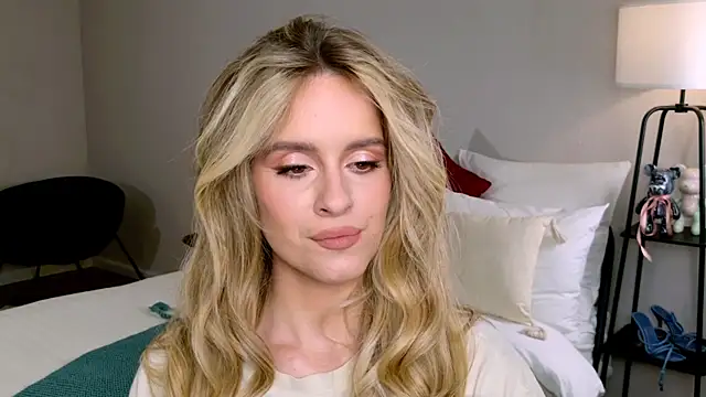 RozzitaBedberry online show from 11.22.25