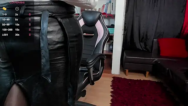 LiaTaylorr online show from 02.14.26