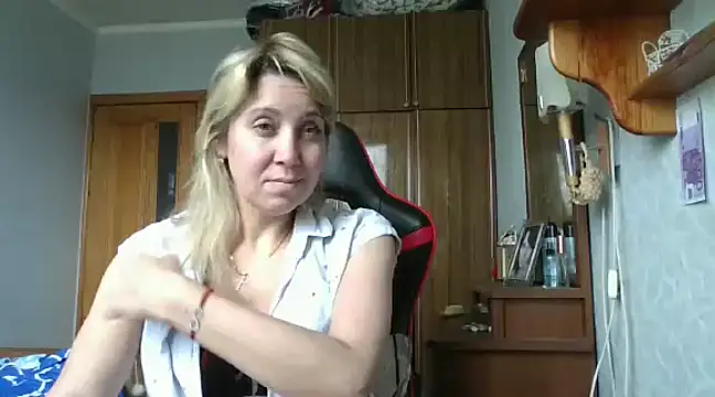 IrinaB1 online show from 03.23.25