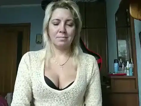 IrinaB1 online show from 11.11.25