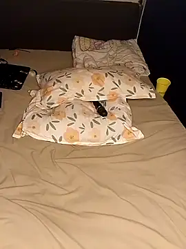 Snapshot of Queen-sluty2 chatting on 01.30.25 Queen-sluty2 online show from 01.30.25