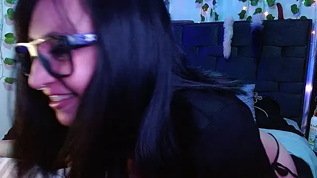 the lesbian game online show from 03.17.25