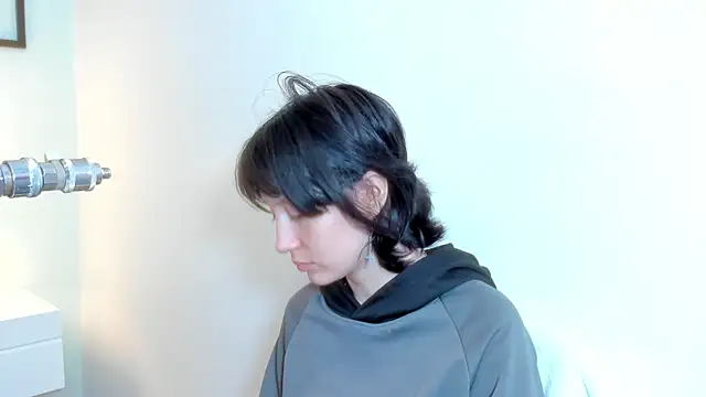 lizzy davis 1 online show from 12.22.25