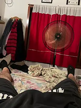 Snapshot of luchoterro chatting on 12.13.24 luchoterro online show from 12.13.24