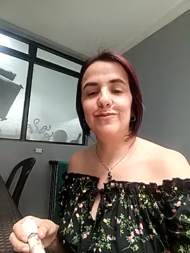 IsisBlake online show from 12.15.25