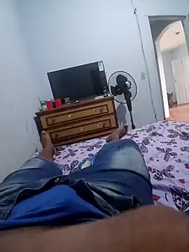 Snapshot of morenogts69 chatting on 02.20.25 morenogts69 online show from 02.20.25