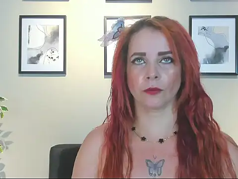 Snapshot of HannaBrave chatting on 03.10.26 HannaBrave online show from 03.10.26