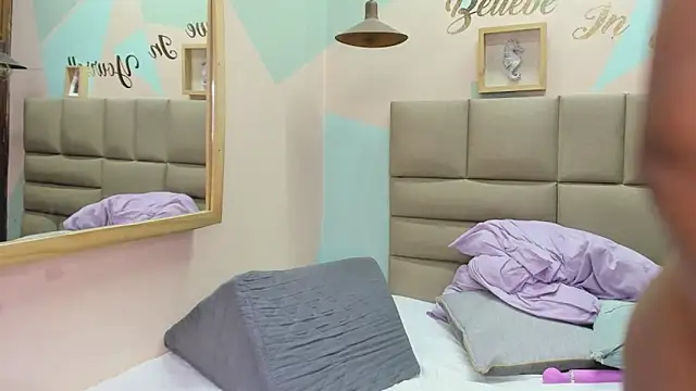 lilybaudyn  online show from 03.19.25