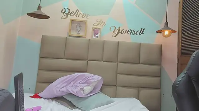 lilybaudyn  online show from 03.21.25