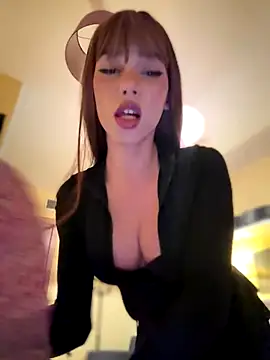 Snapshot of Carlita_cute chatting on 12.05.25 Carlita cute online show from 12.05.25