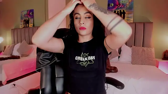 Samaanthaa  online show from 12.18.25