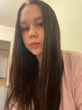 Marylallka5 online show from 11.29.25