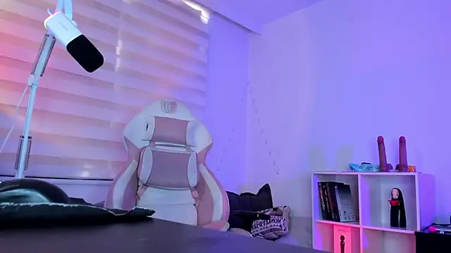 Gaby Miller22 online show from 10.31.25