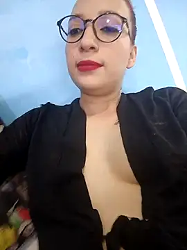 Snapshot of ValeryThunder chatting on 02.26.25 ValeryThunder online show from 02.26.25