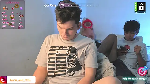 Snapshot of _Ottis_ chatting on 01.01.25 Ottis online show from 01.01.25